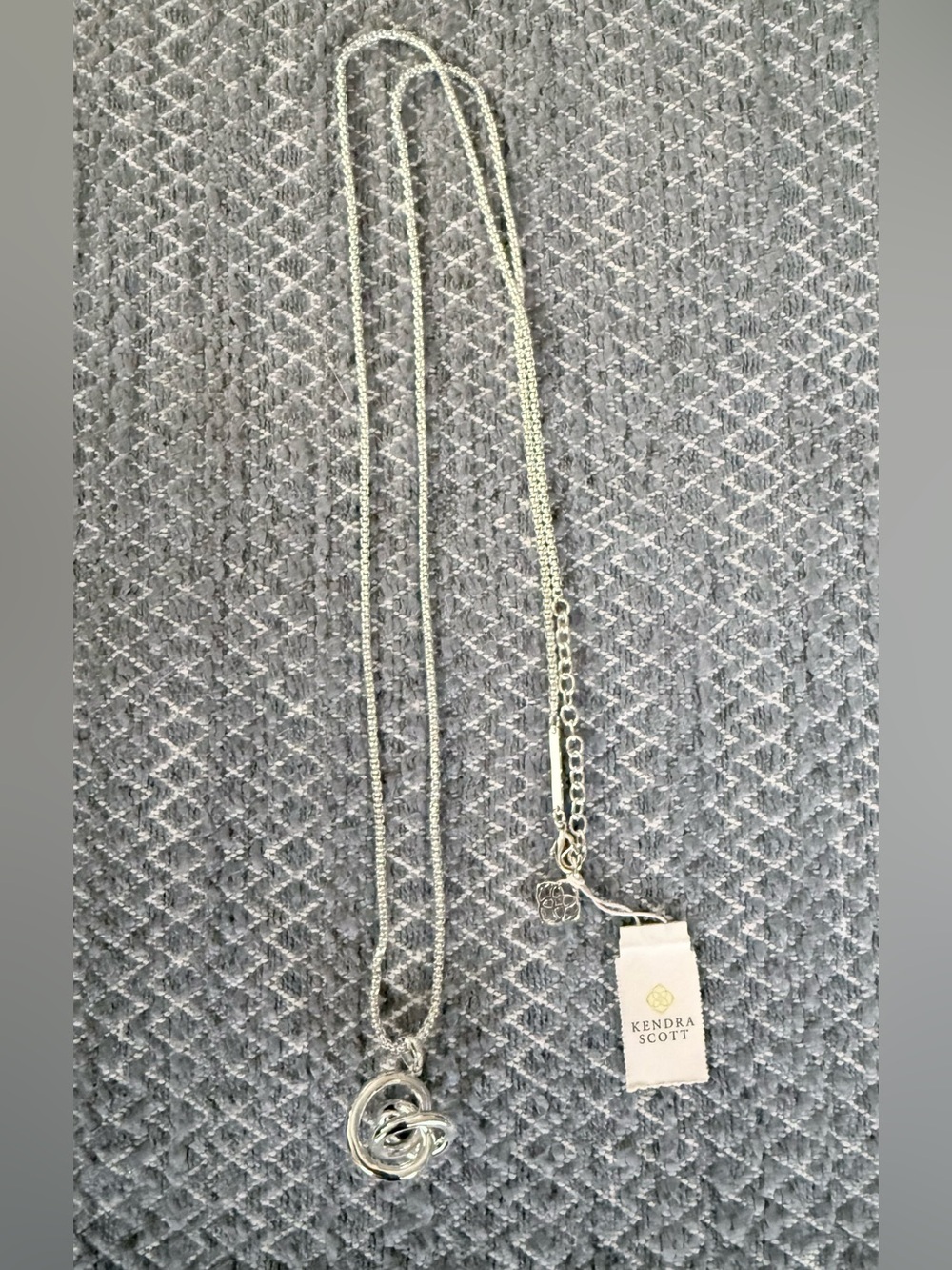 NWT Kendra Scott Presleigh Long Love Knot Necklace